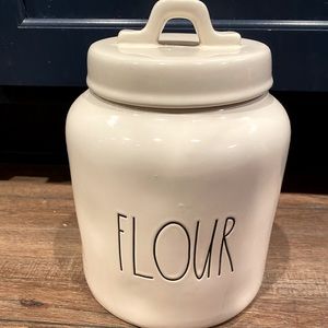 Rae Dunn Flour Container